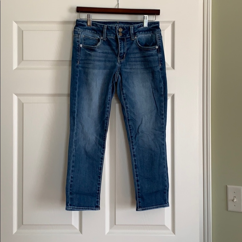 American Eagle Artist crop